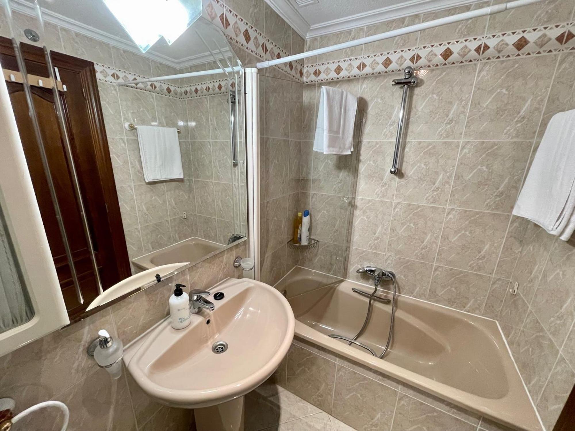 Apartamento Reyes De Espana / Free Parking & Wi Fi Salamanka Exteriér fotografie